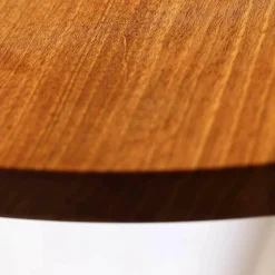 Aliz Massivholztisch Platte Eliptisch Nussbaum Oberfläche Geölt Gestell Aluminium Poliert