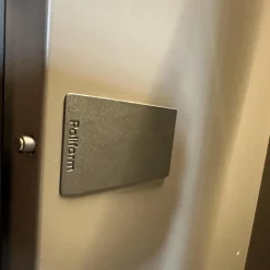 Anbaukombination Wall System Lack Matt Tortora Piombo Grau Vitrine Rauchglas