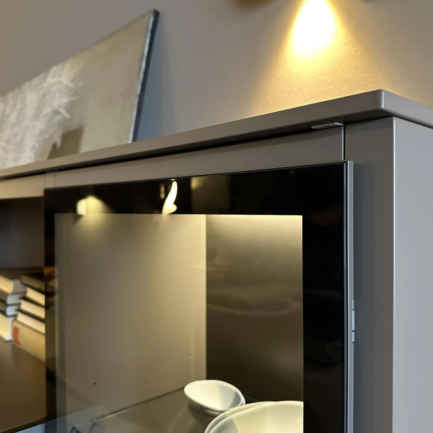 Anbaukombination Wall System Lack Matt Tortora Piombo Grau Vitrine Rauchglas