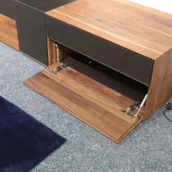 Anbauwand NW 770 Amerikanischer Kernnussbaum Massiv Soft Gebürstet