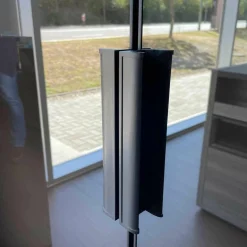 Ankleide Gliss Master Korpus Böden Rückwand aus Zirbelkiefer Silber mit Beleuchtung