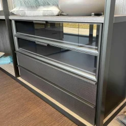 Ankleide Gliss Master Korpus Böden Rückwand aus Zirbelkiefer Silber mit Beleuchtung