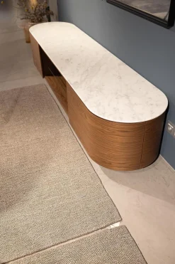 Anrichte Rondos Mamorplatte Bianco Carrara Opaco Weiß Korpus Furniert Amerikanischer Nussbaum Mit Einem Offenen Fach