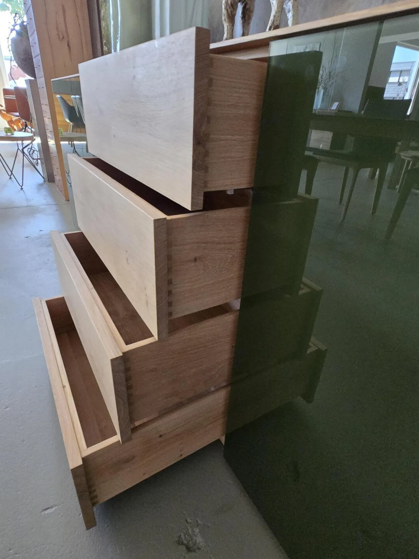 Anrichte Sideboard Farn Korpus Knorrige Eiche Puro Geölt Front Glas 6003 Olivgrün Grün Glänzend