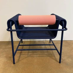 Armlehnstuhl 22 24 Gestell Gebogenes Stahlrohr Kobaltblau Blau Pulverbeschichtet Mit Rückenrolle