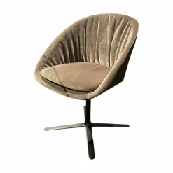 Armlehnstuhl 2043 Dan Stoff Charmellle Cloud 81 Beige Drehgestell Schwarz Mit Rückholmechanik