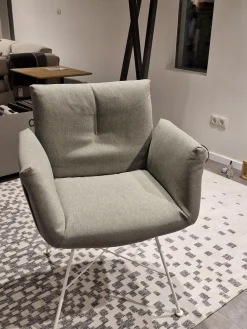 Armlehnstuhl Alvo Stoff 7208 Steingrau Schale Lack Schneeweiß Drahtgestell Schneeweiß Lackiert Mit Kunststoffgleitern