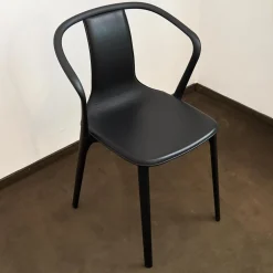 Armlehnstuhl Belleville Bezug Leder Premium Schwarz Gestell Polyamid Spritzguss Tiefschwarz