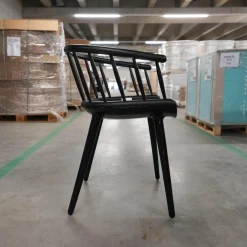 Armlehnstuhl Cyborg Stick Rücken Massivholz Esche Schwarz Gestell Polycarbonat Schwarz