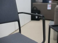 Armlehnstuhl Less Stoff Sunbrella Grau Gestell Aluminium Lava Grau