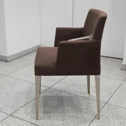 Armlehnstuhl Melandra Gestell A Matt Vernickelt