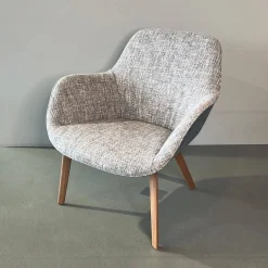 Armlehnstuhl Sheru 353 10C Innen Stoff Sorel 7872 Tanzanite Grau Außen Leder Vintage 1437 Midnight Blue Blau Gestell Nussbaum