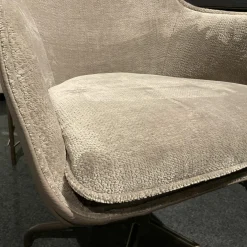 Armlehnstuhl Sophie Moover Stoff Cozy 022 Taupe Beige Außen Leder Belsoave Stone Beige Drehgestell Rauchbraun