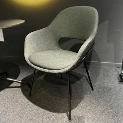 Armlehnstuhl Theia High Stoff Shake Algae Grau Grün Stahlgestell Tiefschwarz Mit Filzgleitern