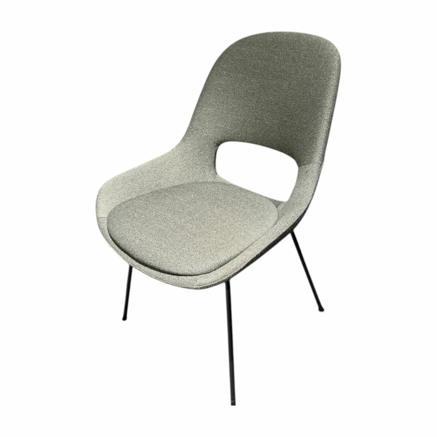 Armlehnstuhl Theia Low Stoff Shake Algae Grau Grün Stahlgestell Tiefschwarz Mit Filzgleitern