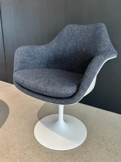 Armlehnstuhl Tulip Bezug Stoff 17 Ex Navy Blau Drehbar Gestell Moulded Fiberglass Weiß Tellerfuß
