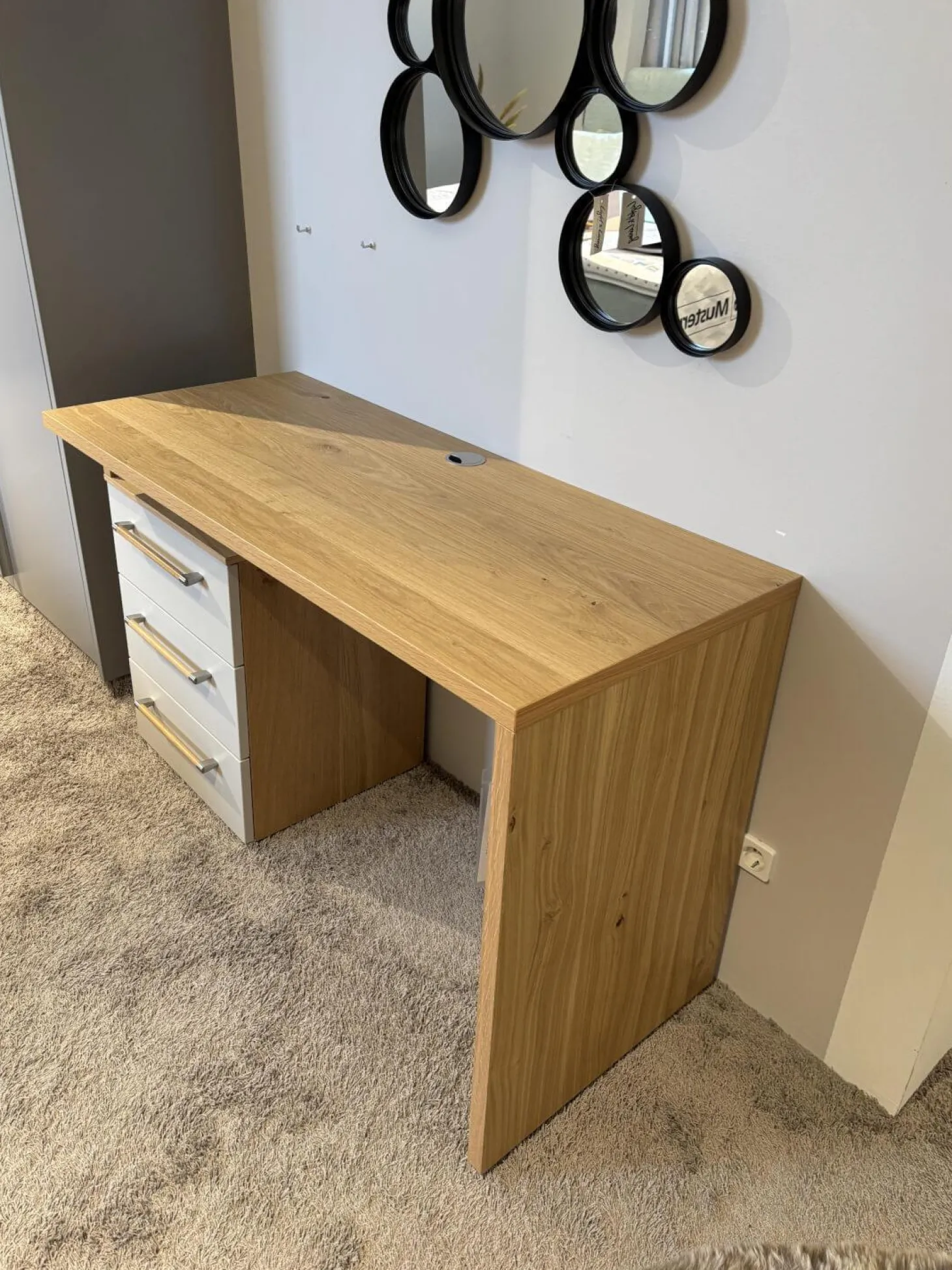 Aufsatzschreibtisch Airline 300 Platte Balkeneiche Lack Kristallgrau Matt Griff 344 Eiche