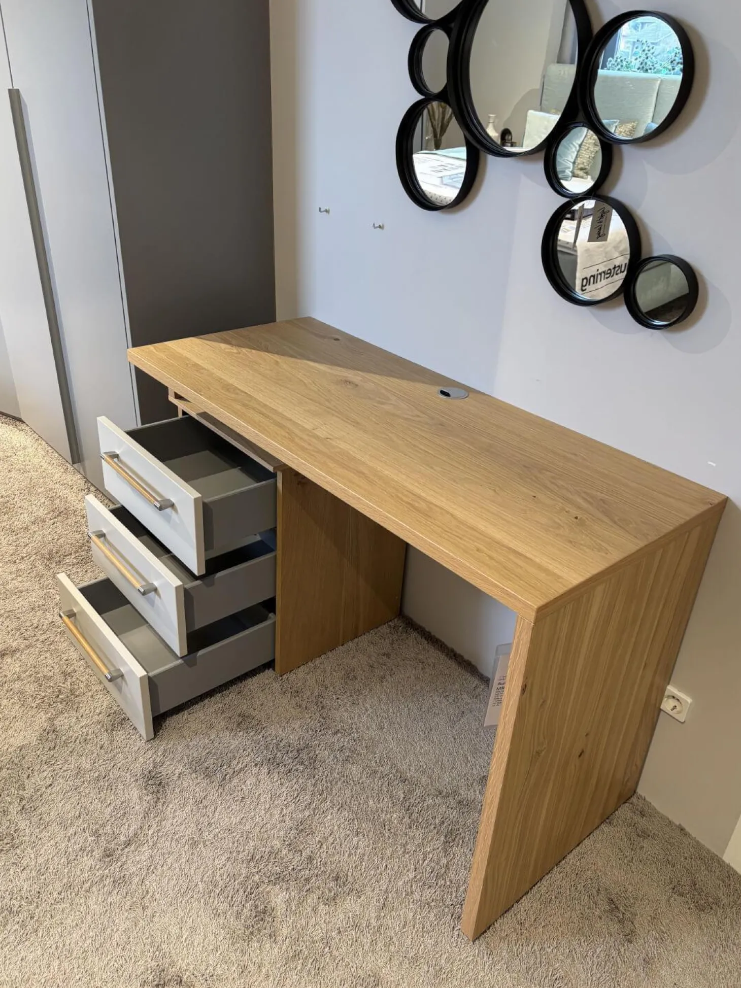 Aufsatzschreibtisch Airline 300 Platte Balkeneiche Lack Kristallgrau Matt Griff 344 Eiche