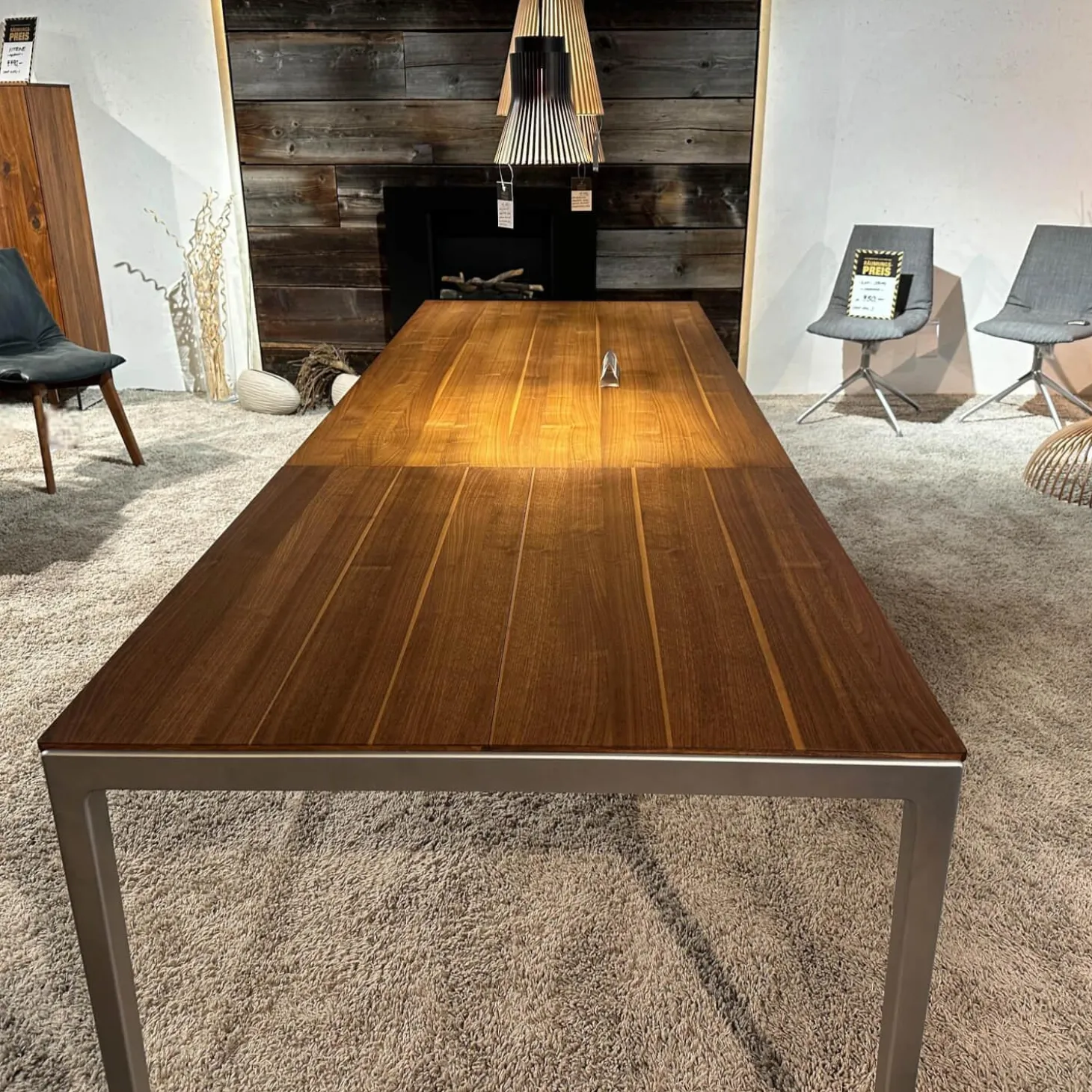 Auszugtisch Tak Platte Nussbaum Naturöl Gestell Metall Edelstahl Finish Mit Einlegeplatte