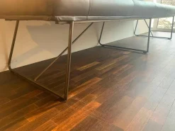 Bank 1425 B4 Leder Sauvage Moro Braun mit Stuhl