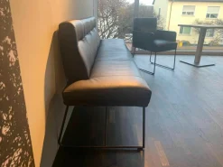 Bank 1425 B4 Leder Sauvage Moro Braun mit Stuhl