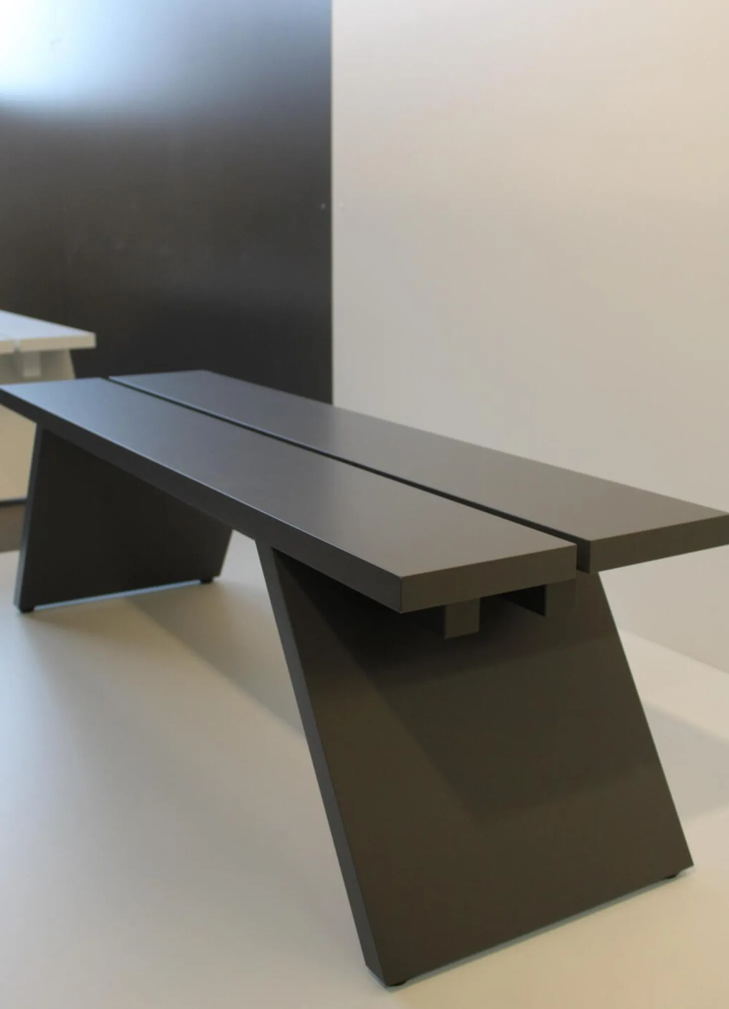 Bank Bench Massivholz Mit Mittelfuge 66 Granit Deckend Lackiert Klein