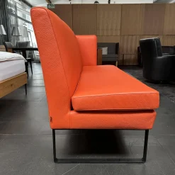 Bank Byblos XL Mit Armlehne Rechts Bezug Leder L9999B Orange Rot Fuß Metallkufen Schwarz