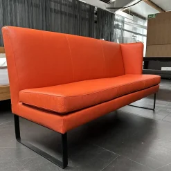 Bank Byblos XL Mit Armlehne Rechts Bezug Leder L9999B Orange Rot Fuß Metallkufen Schwarz
