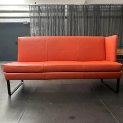 Bank Byblos XL Mit Armlehne Rechts Bezug Leder L9999B Orange Rot Fuß Metallkufen Schwarz