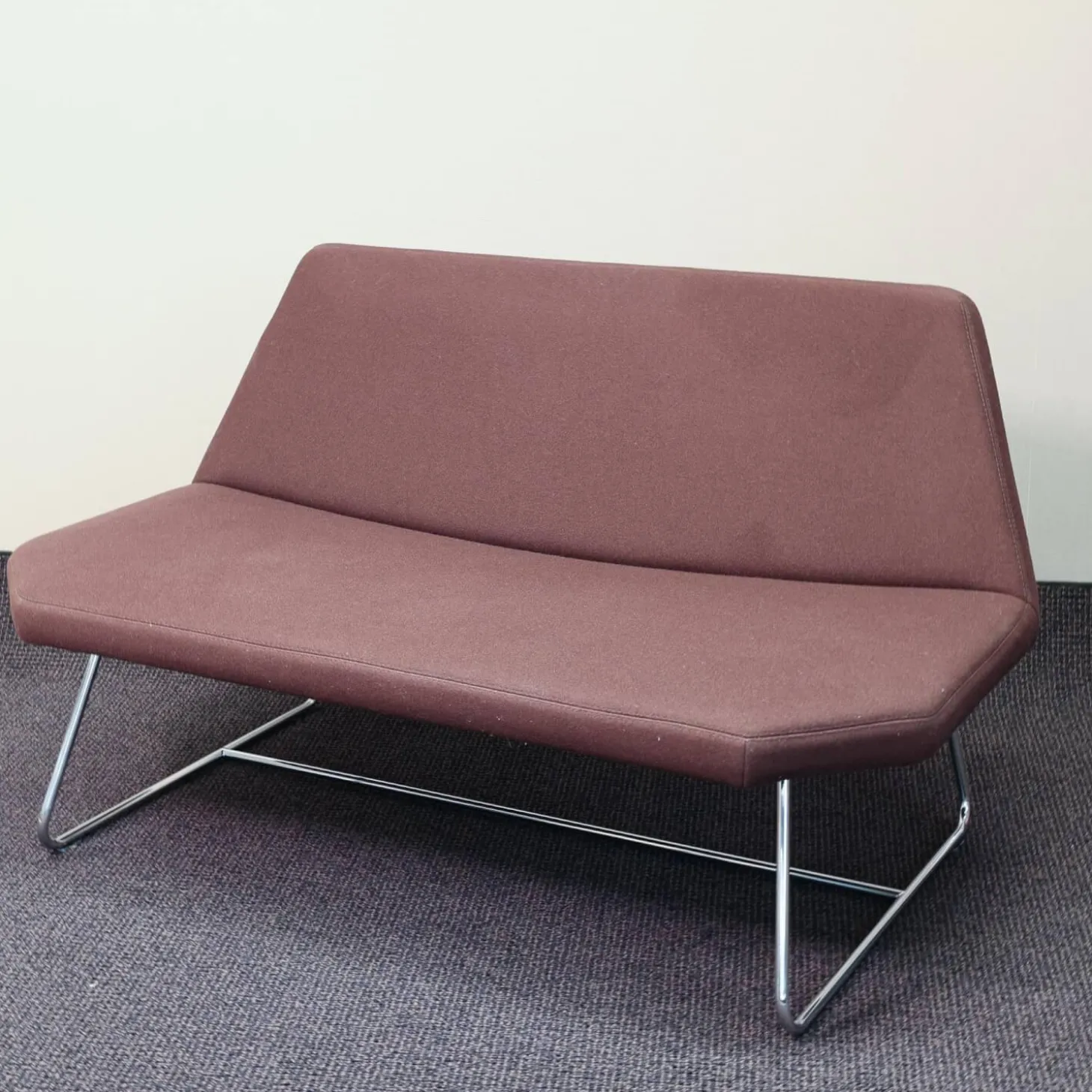 Bank Otto Bezug Braun Gestell Stahl