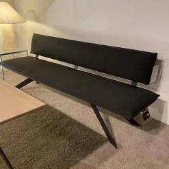 Bank Stoff Schwarz Gestell Metall