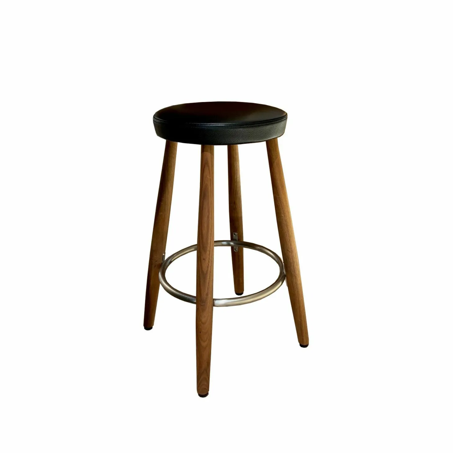 Barhocker CH58 Leder Loke 7150 Schwarz Gestell Nussbaum Geölt