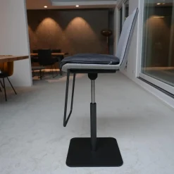 Barhocker Lhasa Stoff Blake Grau 65 Drehgestell Struktur Anthrazit M23