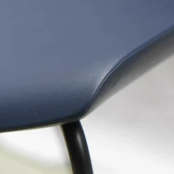 Barhocker Quo Sitzschale X08 Dunkelblau Gestell Schwarz