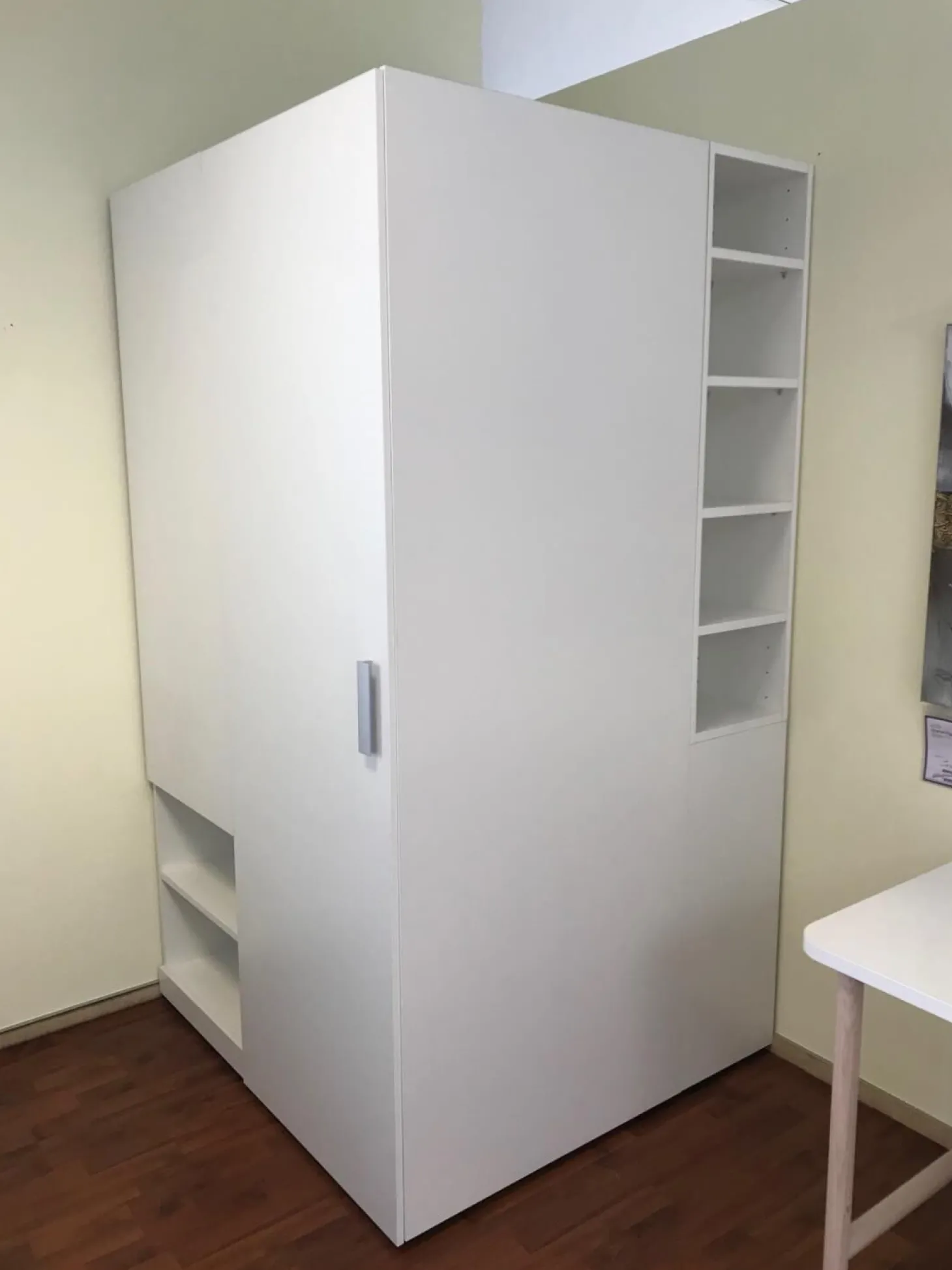 Begehbarer Eck-Kleiderschrank Modell ROOM X Reinweiß Kunststoff Melaminharzoberfläche Inklusive Beleuchtung