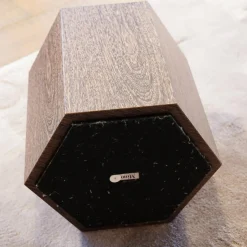 Beistelltisch Aeron Sechseckig Nerzfarbig Getöntes Sucupira Furnier Höhe 34cm