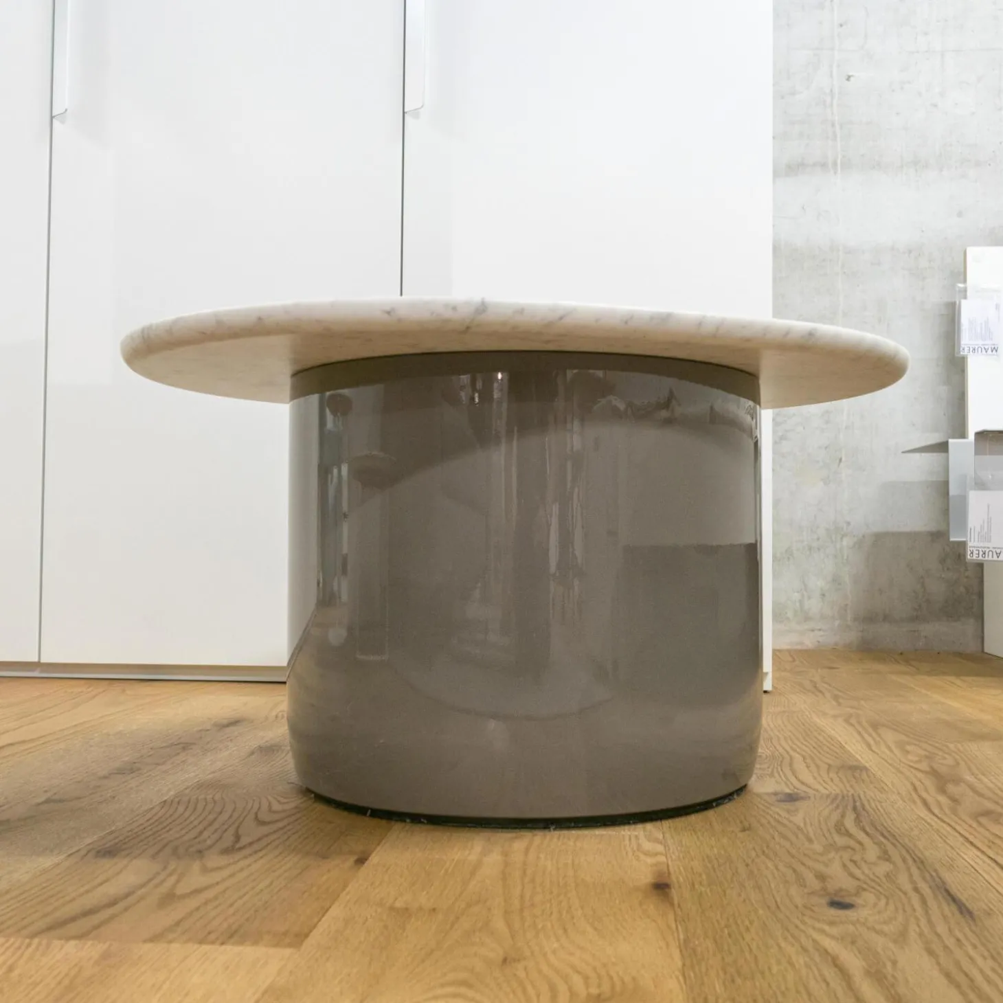 Beistelltisch Button Oval Marmor weiss