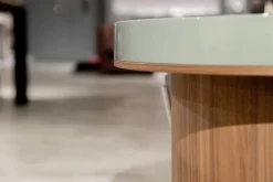 Beistelltisch Dress Up Platte Grün Lackiert LP-Verde Salvia Basis Nussbaum