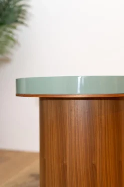 Beistelltisch Dress Up Platte Lack Salvia Blau Gestell Nussbaum