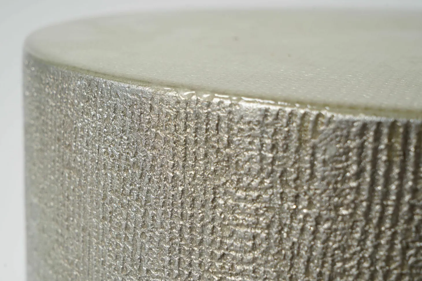 Beistelltisch Gong 35 Harz RS Farbe Jute Cat. Resina