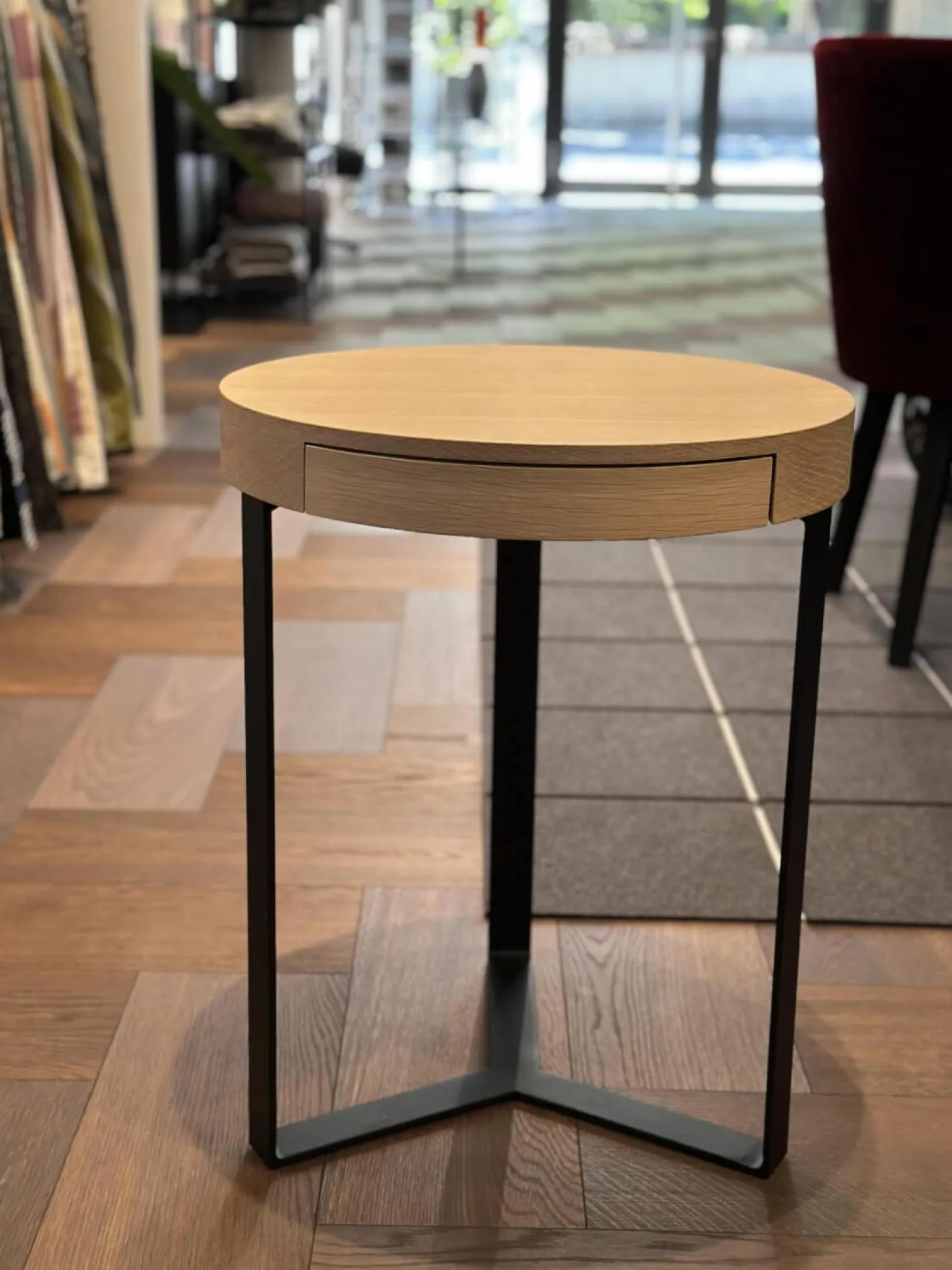 Beistelltisch Harry Platte Eiche Gekälkt Schwarz Gestell Eisenprofil Schwarzanthrazit Geschweißt