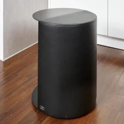 Beistelltisch Hoch 61 Bezug Leder 28 Living 11 Black Gestell Stahl Schwarz Beschichtet