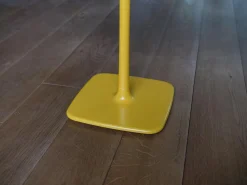 Beistelltisch Jalis Quadratisch Lack RAL 1004 Sonderfarbe Gelb