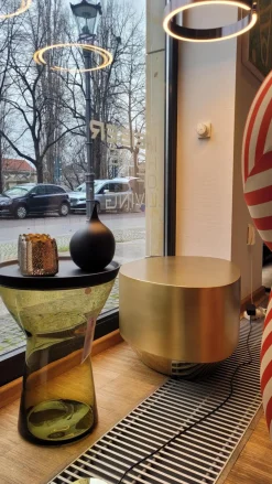 Beistelltisch Midas Messing Geschliffen Leicht Brüniert Sockel Handpoliert