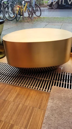 Beistelltisch Midas Messing Geschliffen Leicht Brüniert Sockel Handpoliert