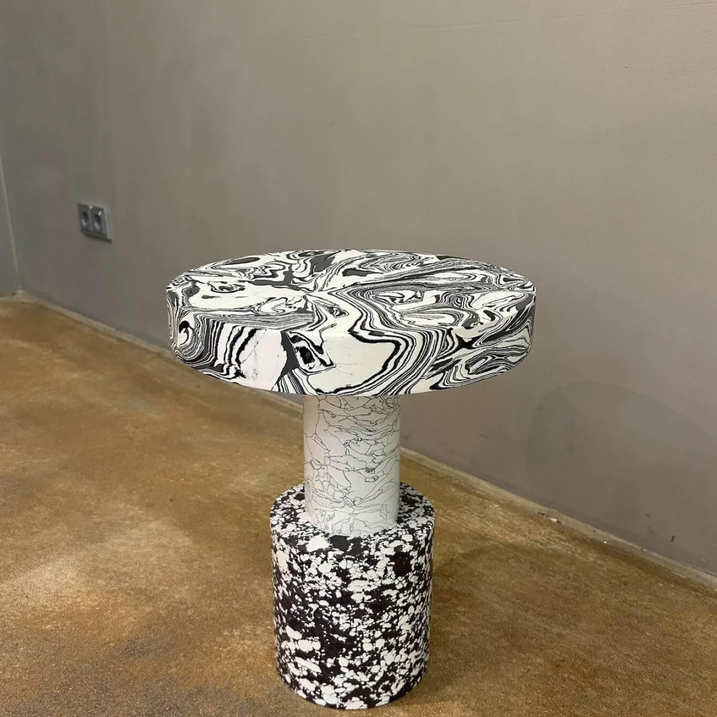 Beistelltisch Siwrl Table Large Marmor Mehrfarbig Weiß Schwarz