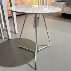 Beistelltisch Steely Mit Rand Keramikplatte Marimi Calacatt Gestell Strukturlack Kristallweiß