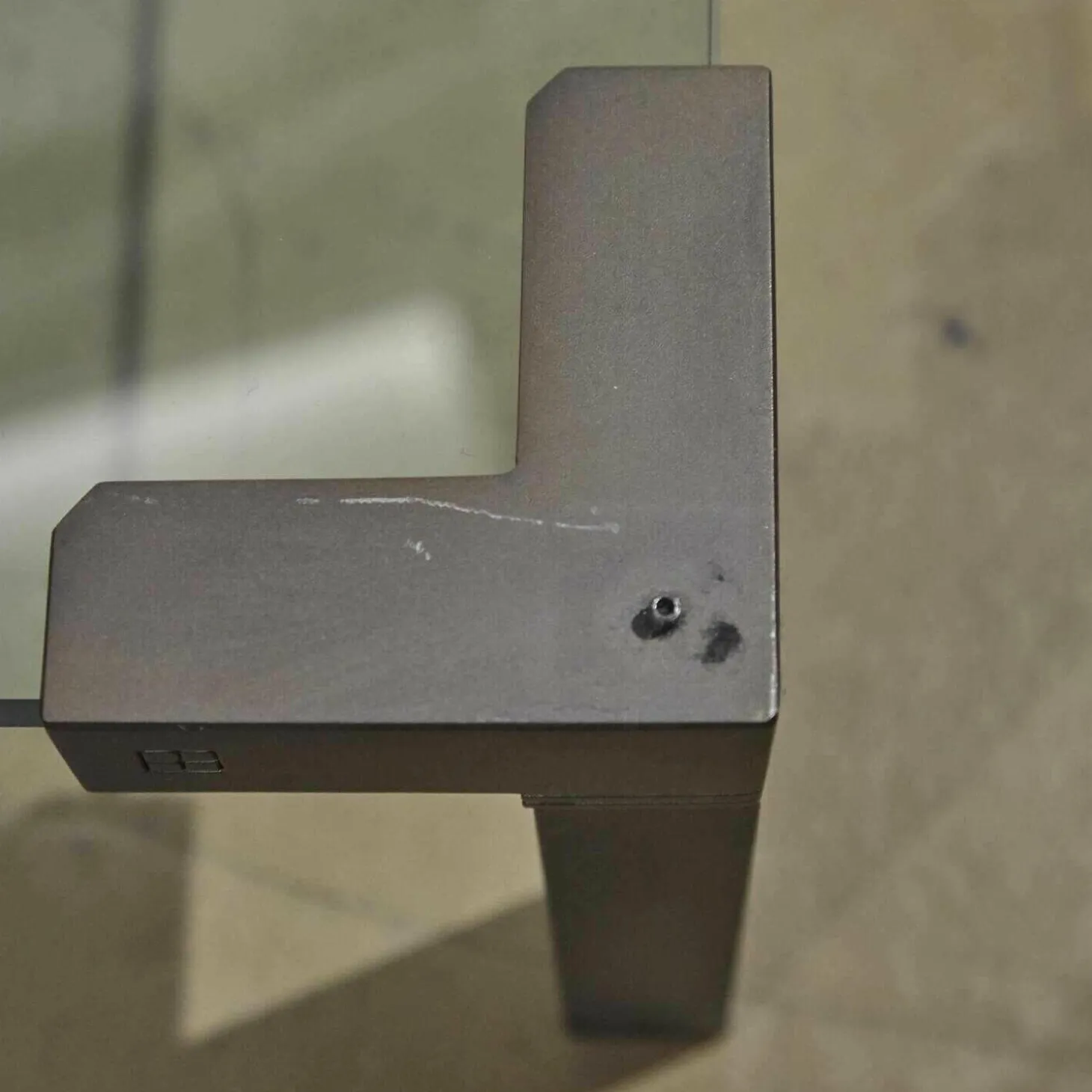 Beistelltisch T 55D Messing Schwarz Patiniert