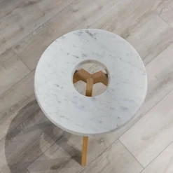 Beistelltisch Treeo Platte Carrara-C-Marmor Gestell Eiche Weißöl