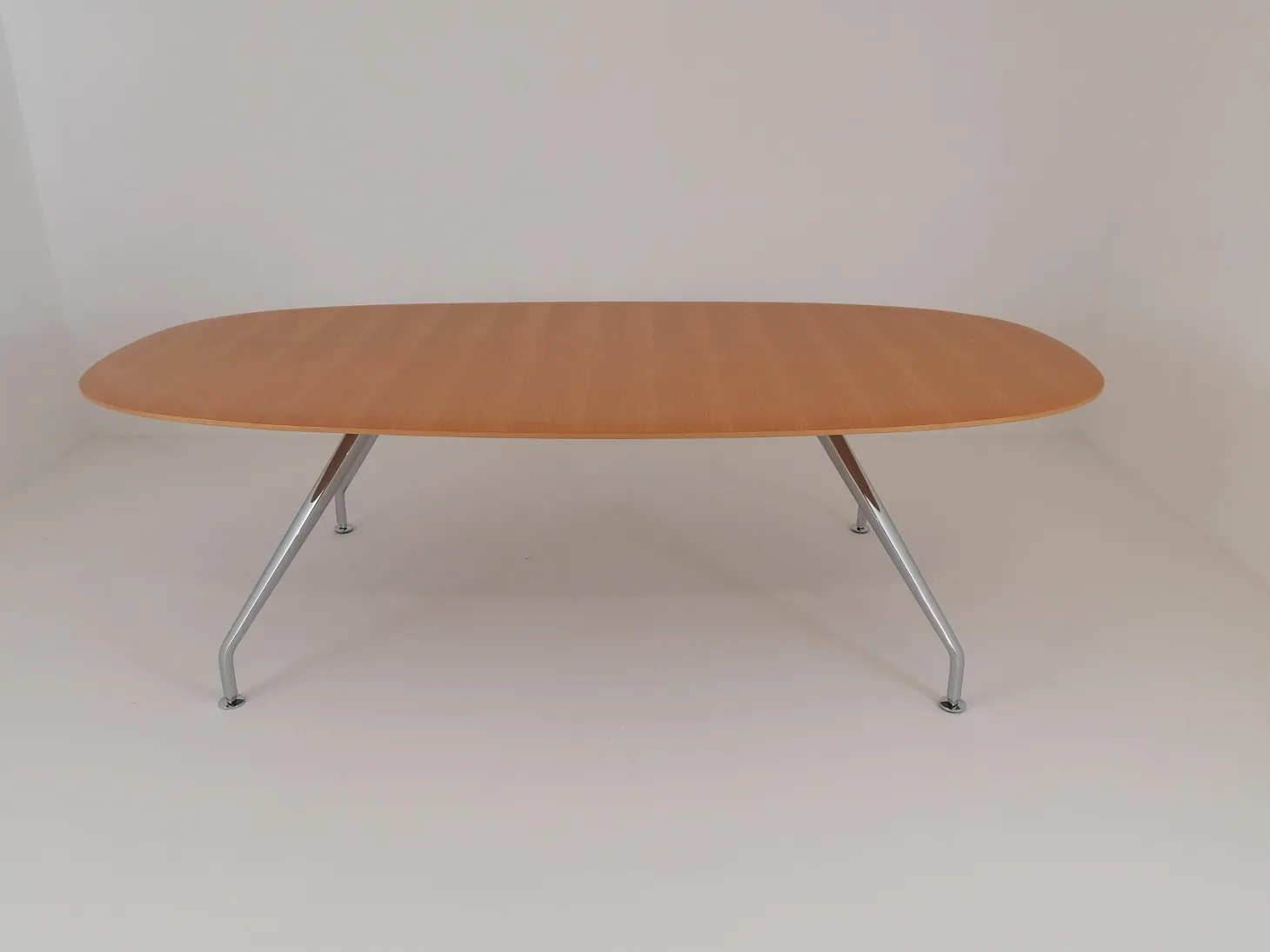 Besprechnungstisch Graph 300/00 Platte Furnier Eiche Natur Lackiert Gestell Glanzverchromt Mit Gleitern